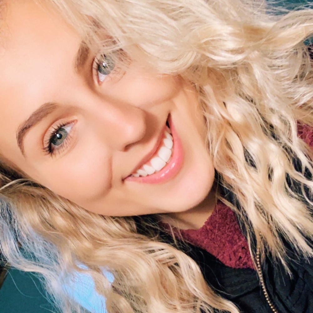 Meet your Posher, Lexie